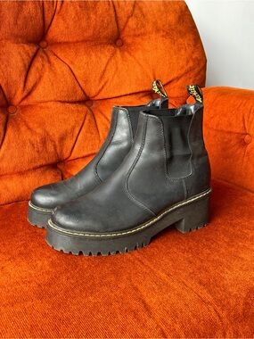Doc Martens Rometty Black Leather Platform Chelsea Boots - Women's
